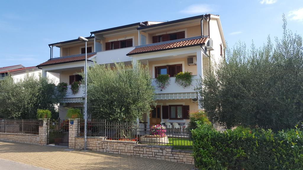 Ulika Rooms & Apartments Πόρετς Εξωτερικό φωτογραφία