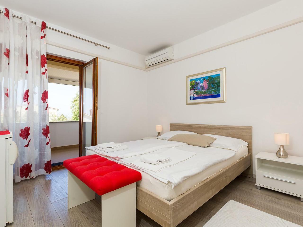 Ulika Rooms & Apartments Πόρετς Εξωτερικό φωτογραφία