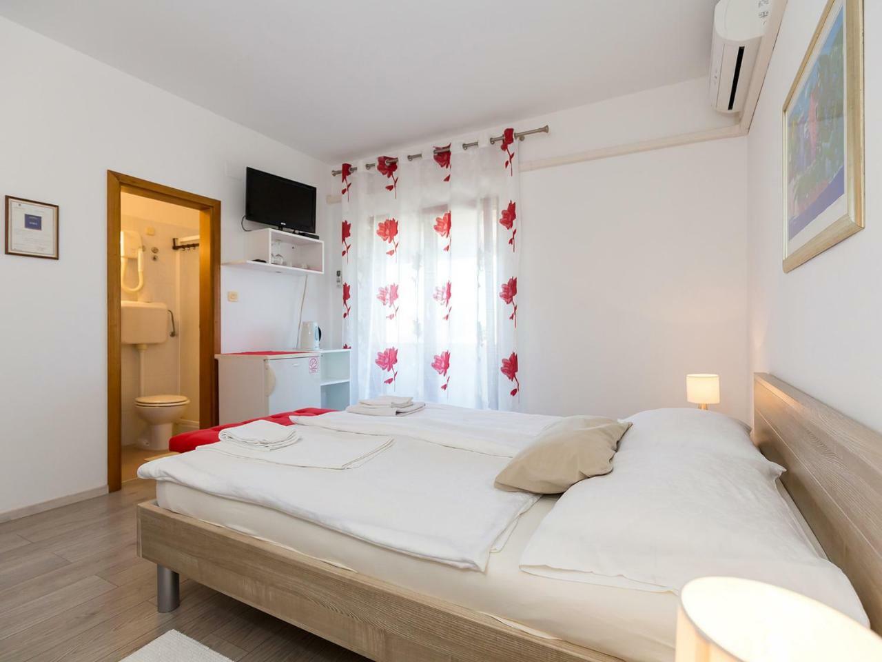 Ulika Rooms & Apartments Πόρετς Εξωτερικό φωτογραφία
