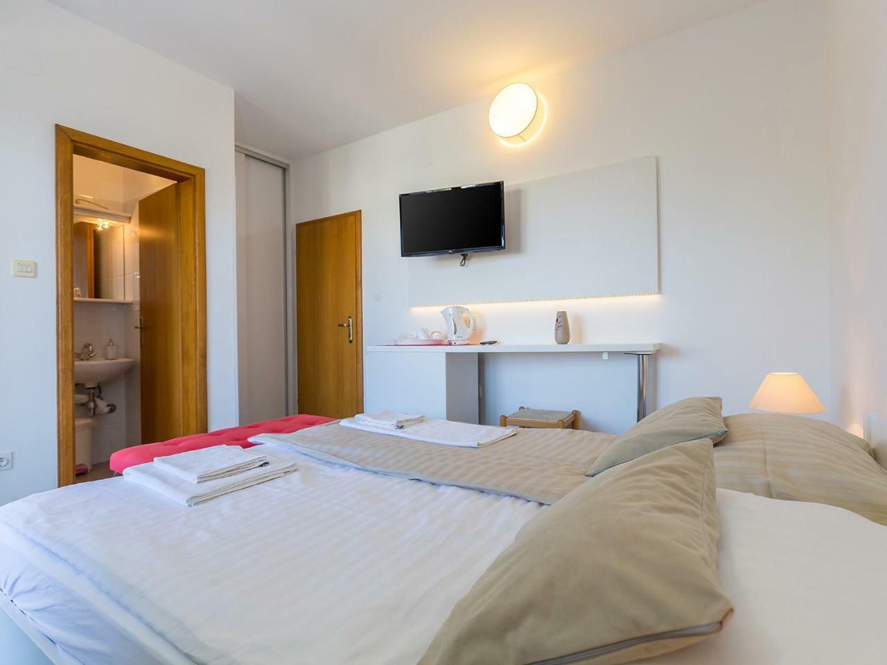Ulika Rooms & Apartments Πόρετς Εξωτερικό φωτογραφία