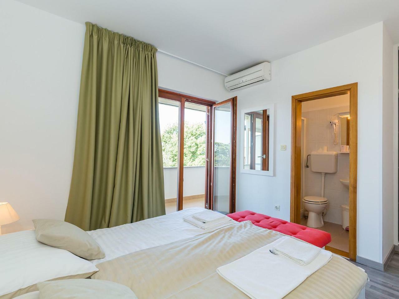 Ulika Rooms & Apartments Πόρετς Εξωτερικό φωτογραφία