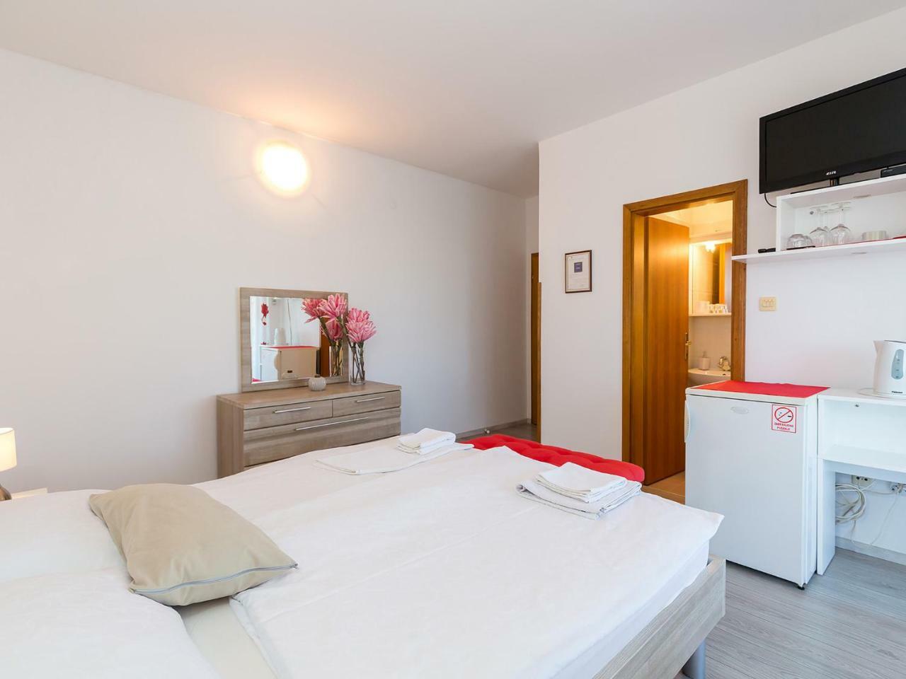 Ulika Rooms & Apartments Πόρετς Εξωτερικό φωτογραφία