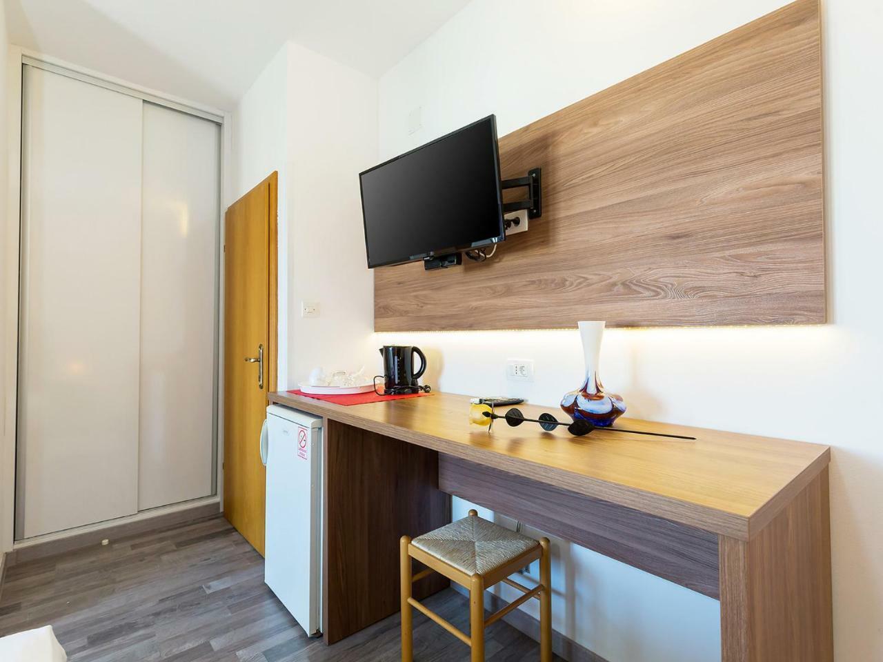 Ulika Rooms & Apartments Πόρετς Εξωτερικό φωτογραφία